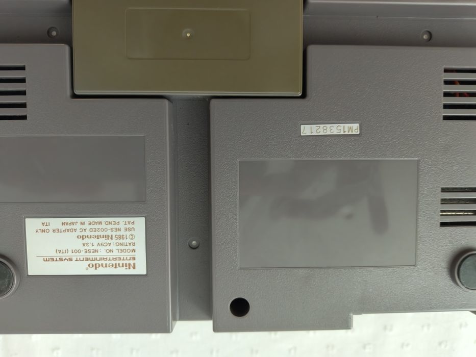 Consola Nintendo Entertainment System (NES) Versão Mattel com caixa