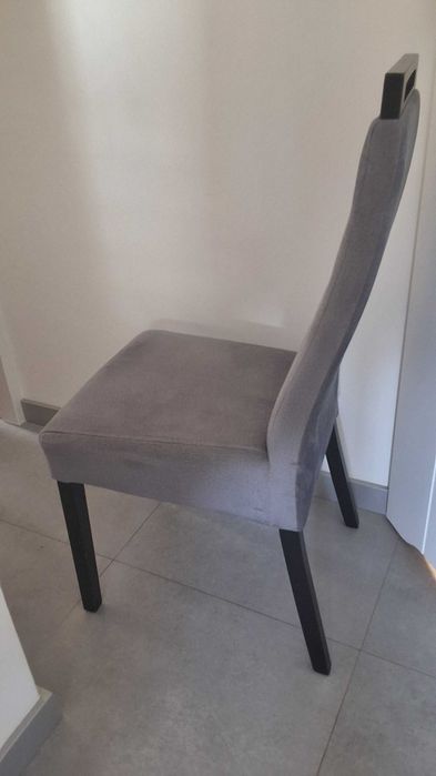 Krzesła do salonu