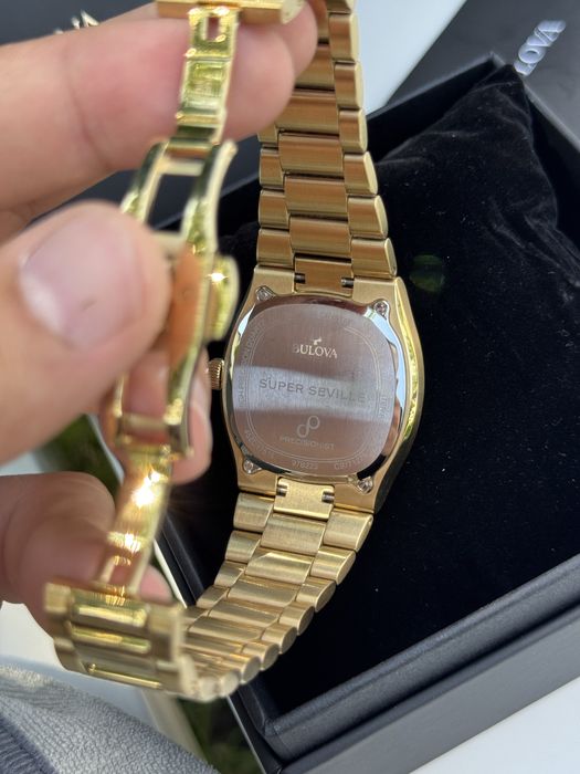 Bulova 97B223 Super Seville