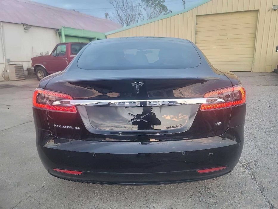 Tesla Model S 75      2017