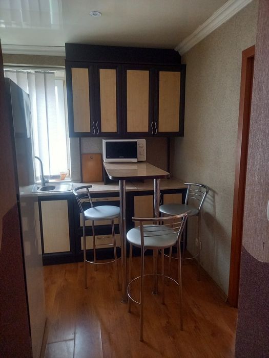 Квартира подобово посуточно.Недалеко озеро.Центр 2к, власник