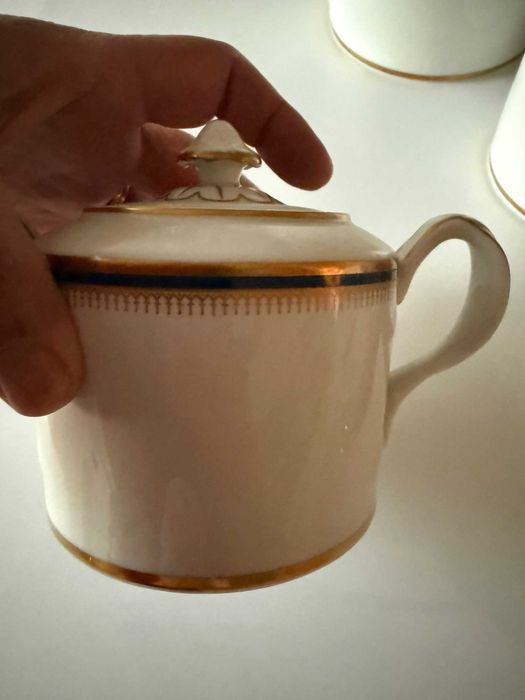 Serviço de chá Vista Alegre modelo Cambridge Novo