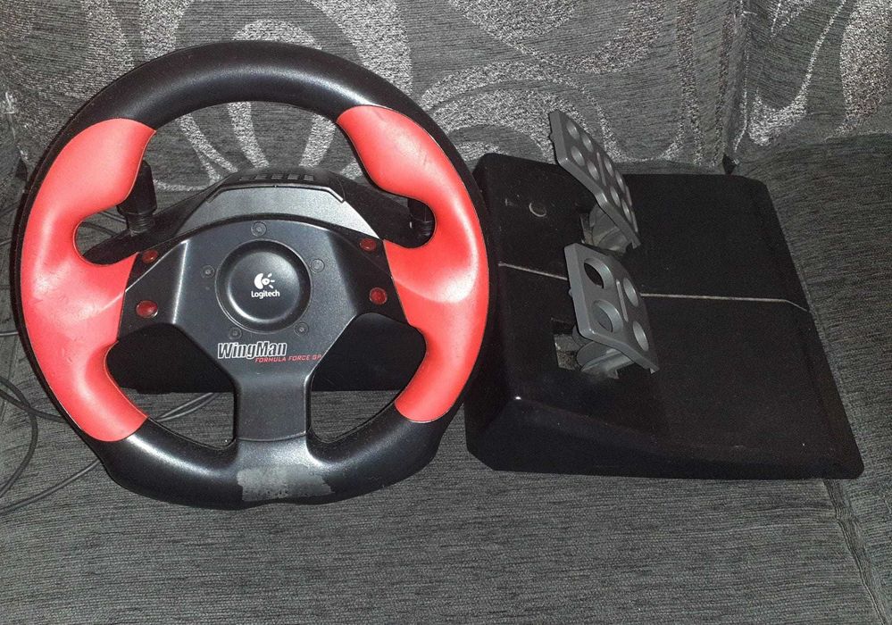 ps3 em boas condições, volante logitech wingman, grid e Gran turismo 5