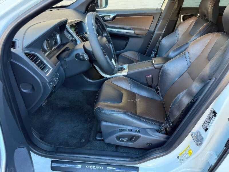 2016 Volvo XC60 T6 Drive-E