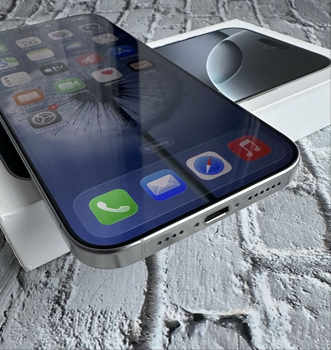 iPhone 16 Pro Max 256GB Silver Neverlock