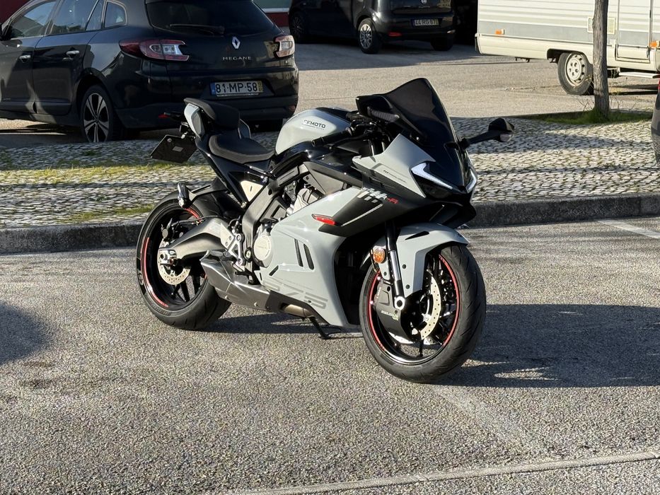 CFMoto 675 SR-R