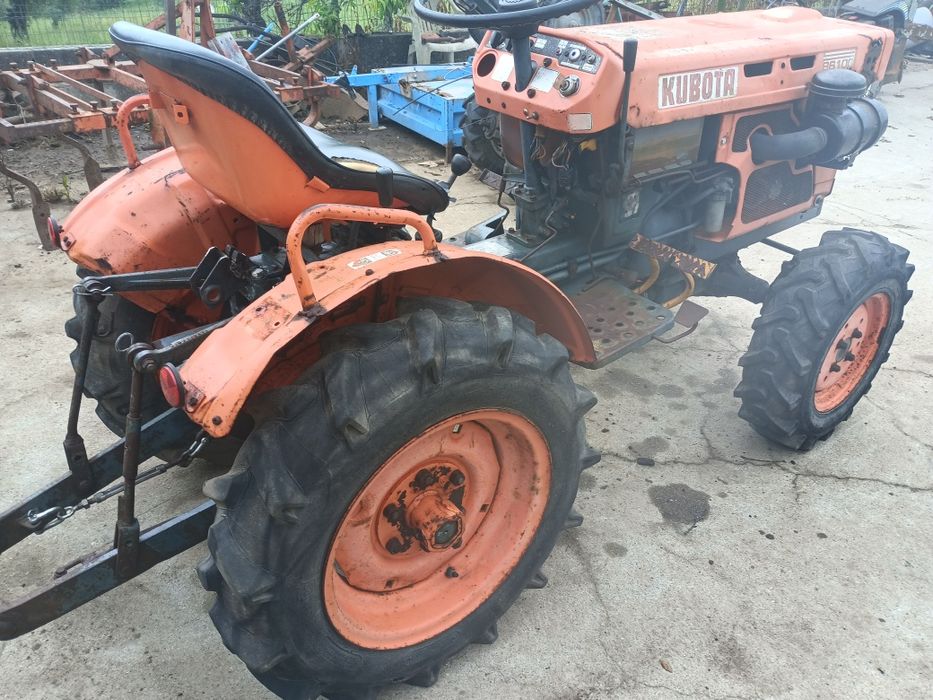 Kubota 4x4 motor de 3 cilindros