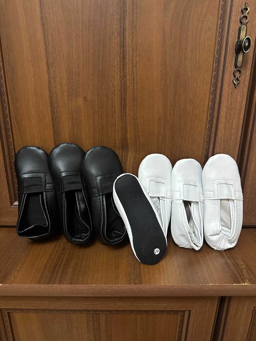 Танцювальні чешки для дітей | Чорні та білі