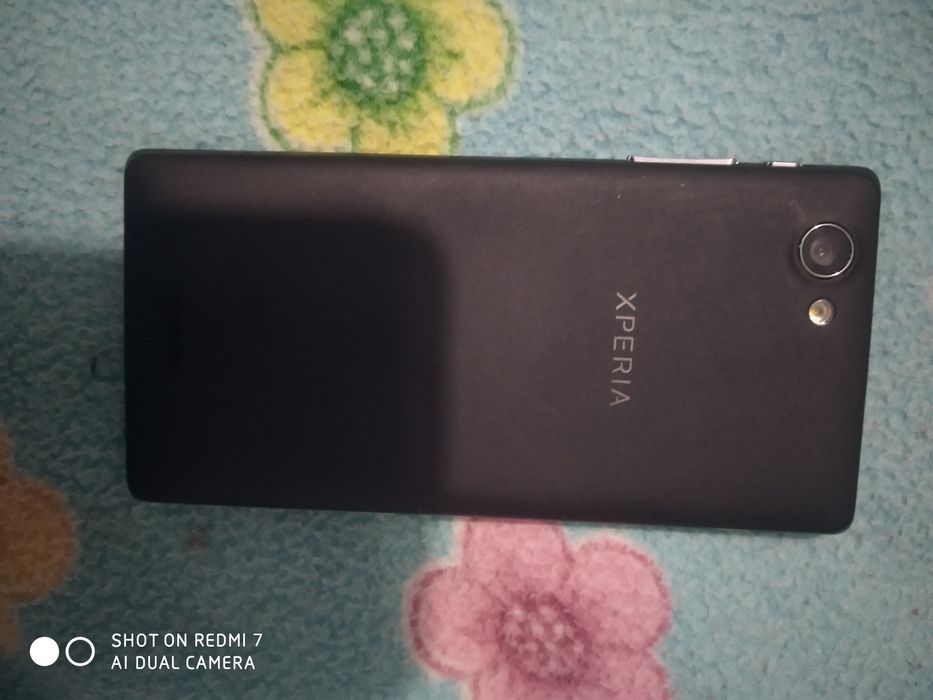 Telemóvel Sony experia