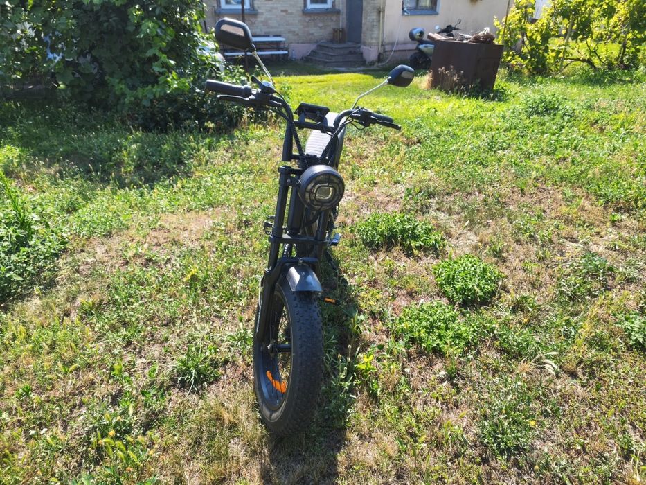 Продам елекровелосипед кросер 777