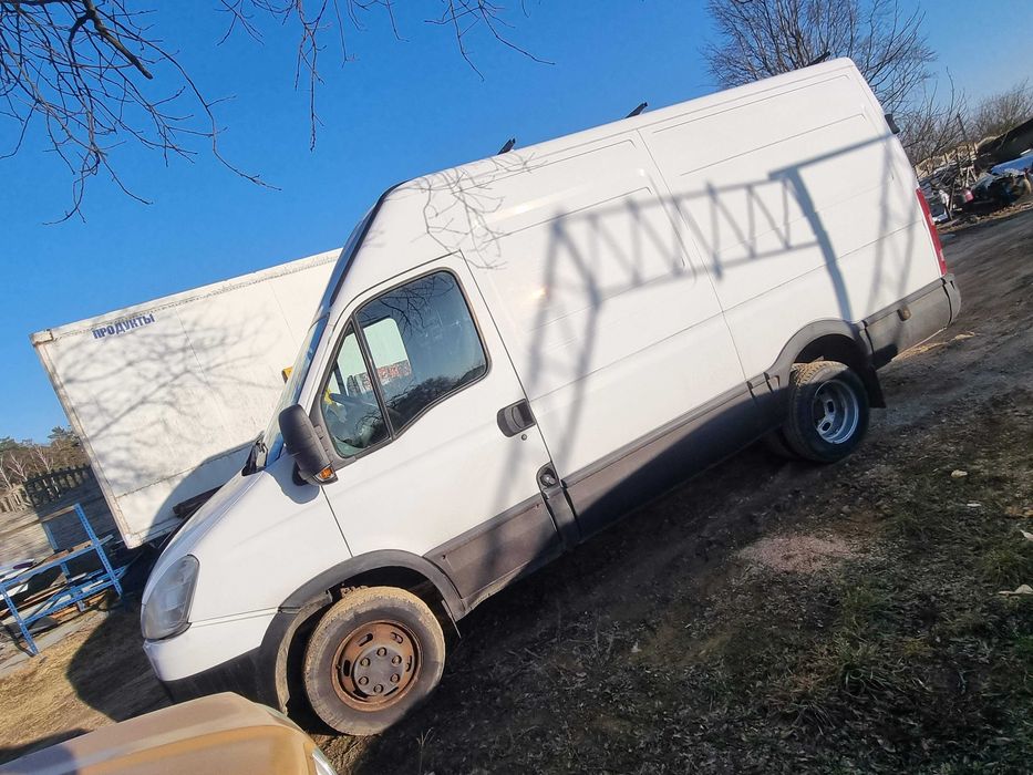 IVECO DAILY 07r. karoseria goła tył ćwiartka