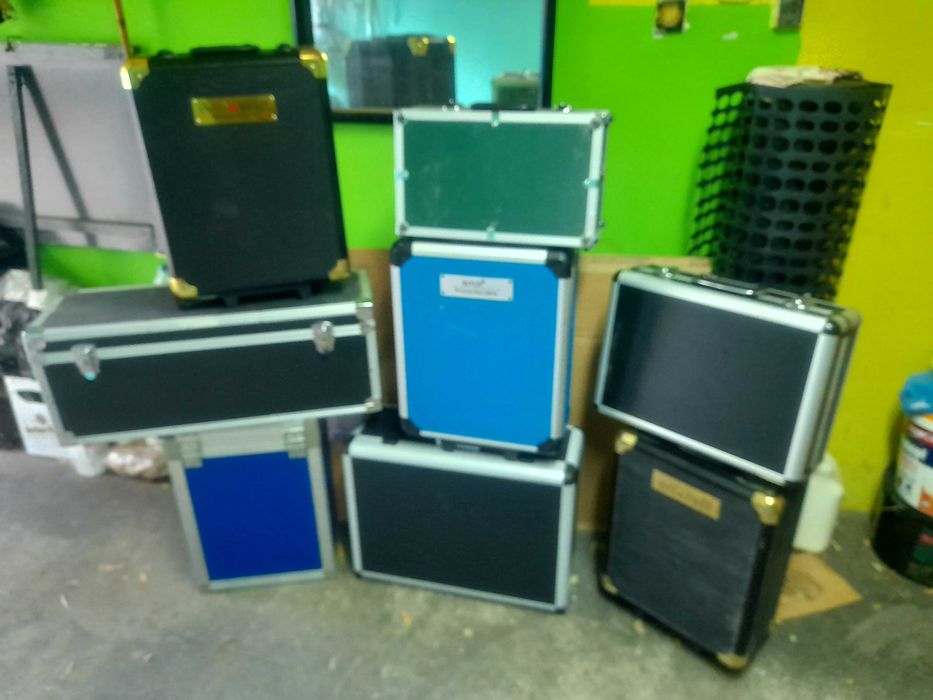 Kufer Walizka skrzynia case pokrowiec aluminiowy