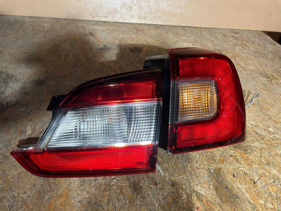 Lampa Prawa Subaru Levorg Europa
