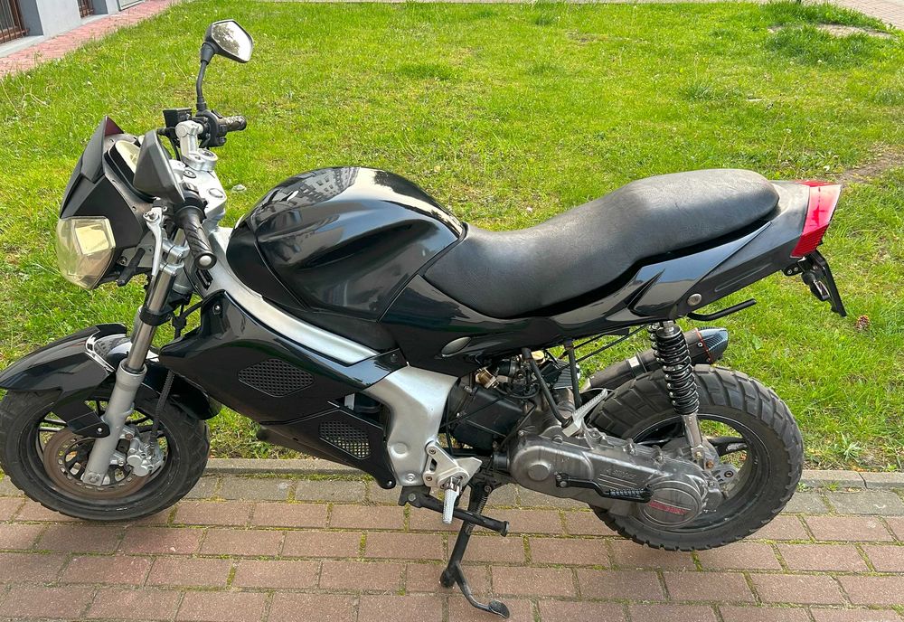 Kingwey 50cc skuter jak motocykl