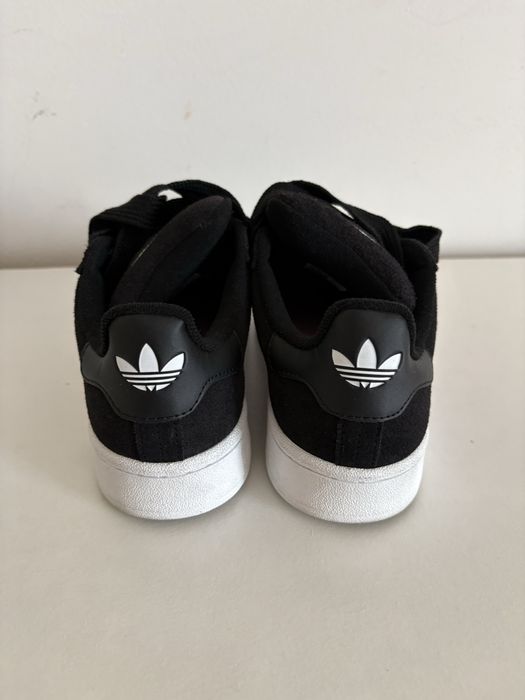 Adidas campus preta e rosa