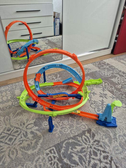 Автотрек  Hot Wheels Action Випробування гіперпетлі