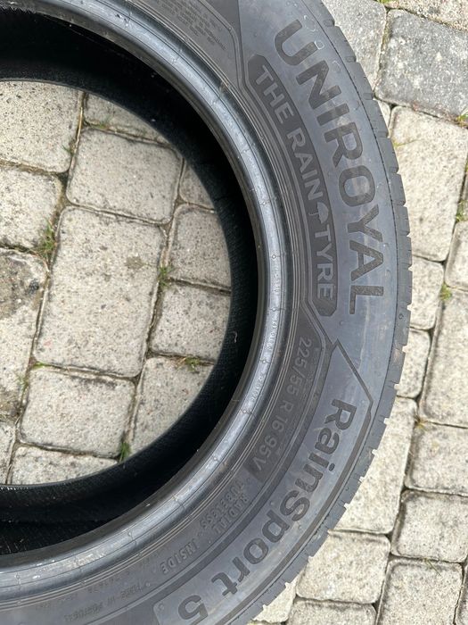 Nowe opony UNIROYAL 225/55R16