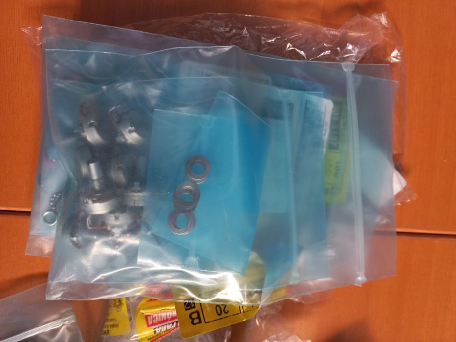 Various Electronic Components64874031806210122