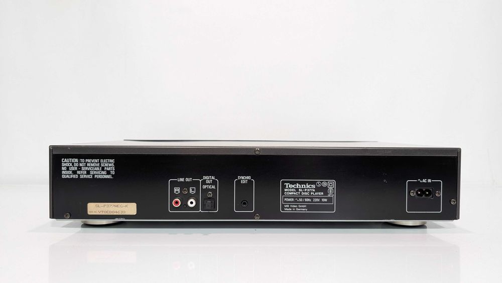 Hi-Fi програвач CD дисків Technics SL-P377A,має ЦАП MASH/CDM-4/19