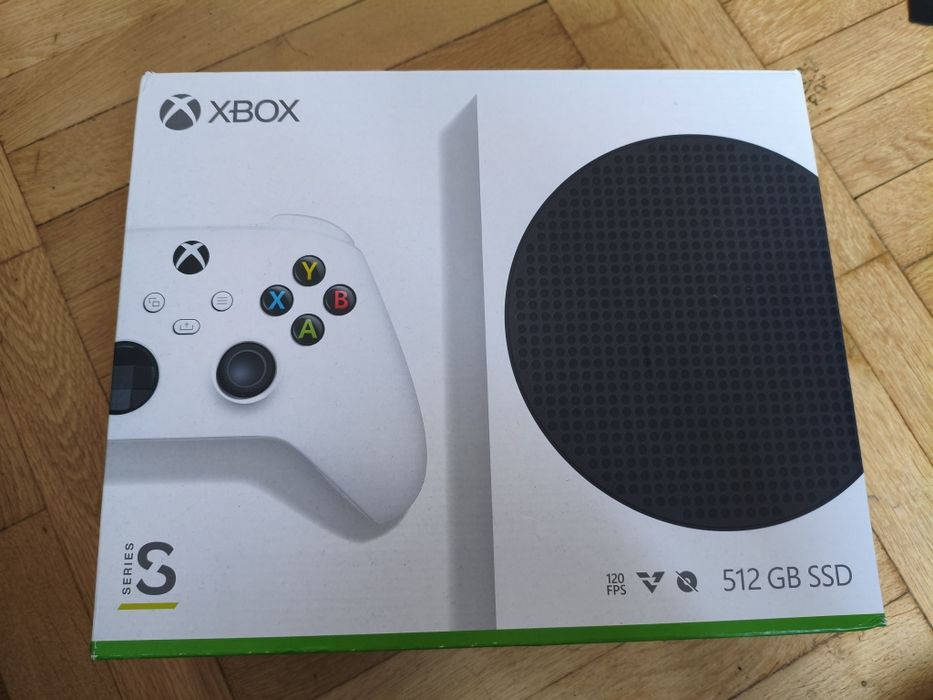 Xbox Series S 512 GB – stan prawie jak nowy,, komplet