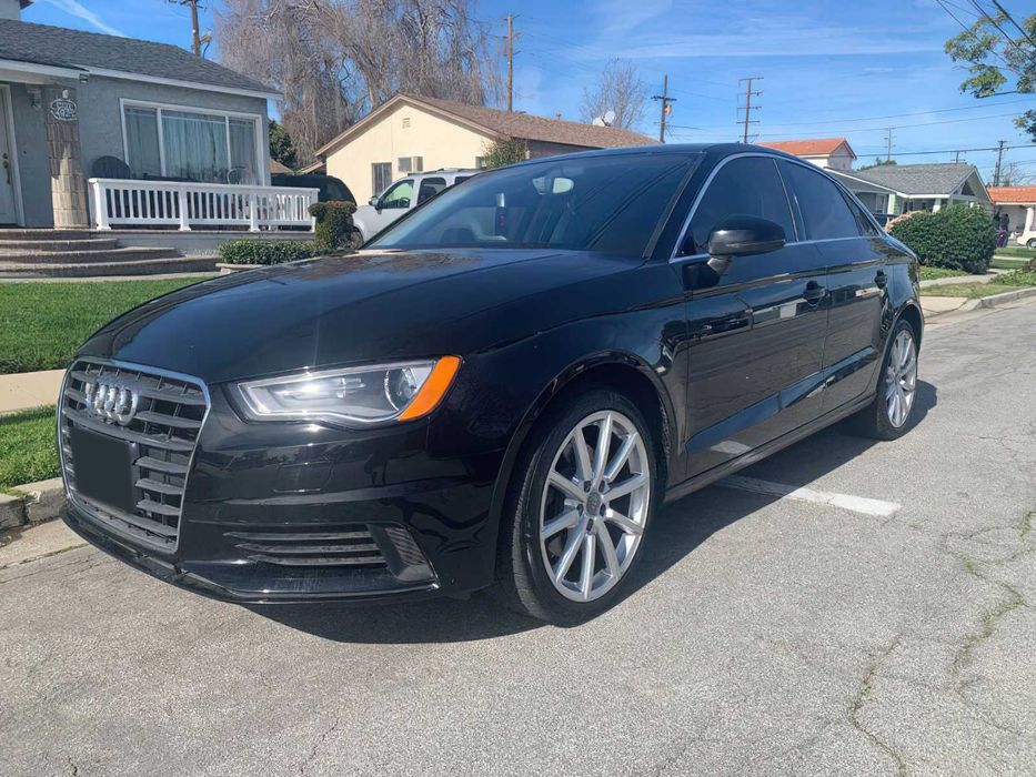 Audi A3      2015