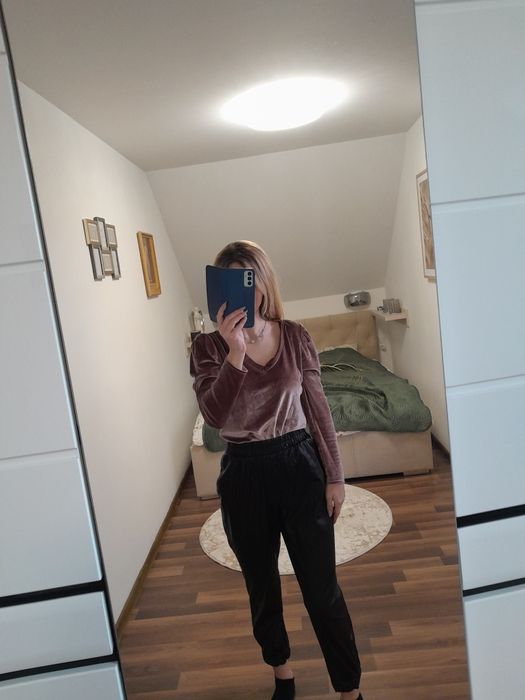 Spodnie skórzane woskowane azurowe wysoki stan kobiece eleganckie luzn