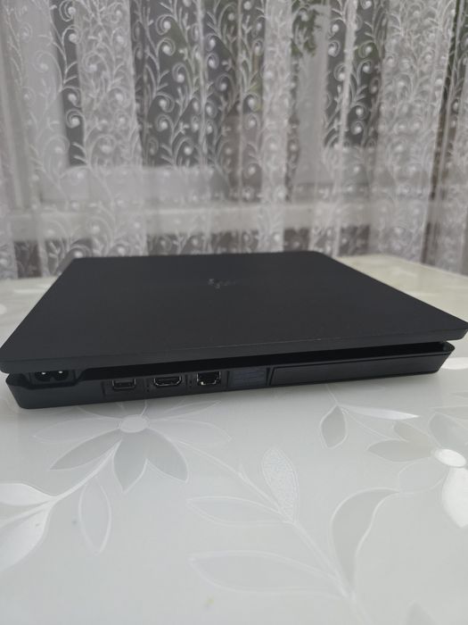 PS4 Slim CUH-2216A/Playstation 4 Slim +2 геймпада + HDMI