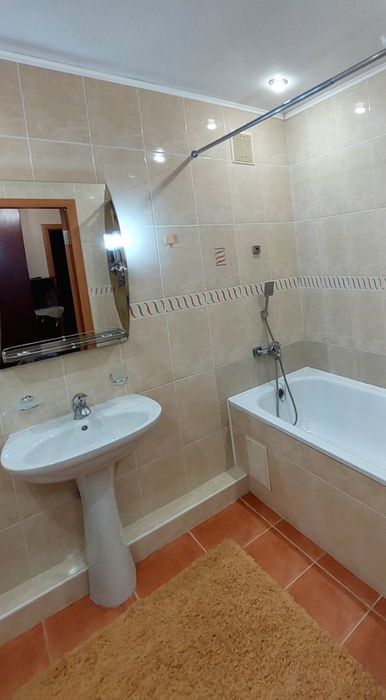 Подобова оренда 1к квартири в мальовничій центральній частині міста!