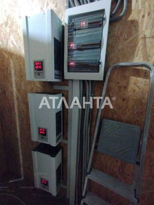 Дом в Новой Дофиновке с капремонтом.