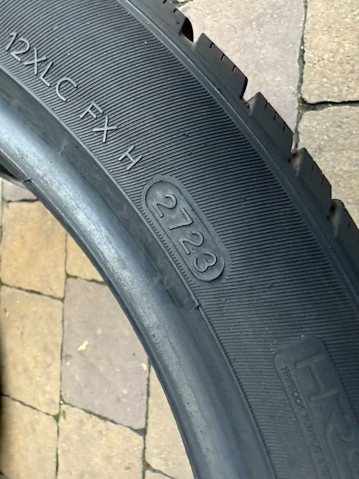 245-40 R19 98V Hankook Winter Icept Evo2 HRS 2023 розпаровка 1шт