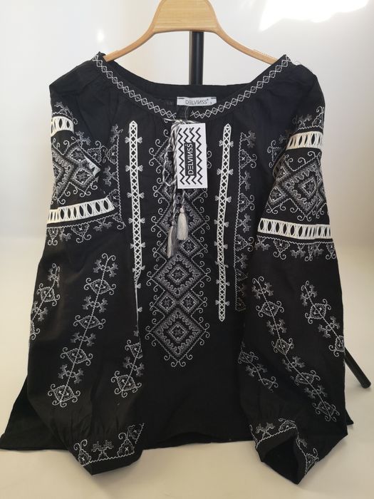 Натуральна вишиванка S/M, L/XL
