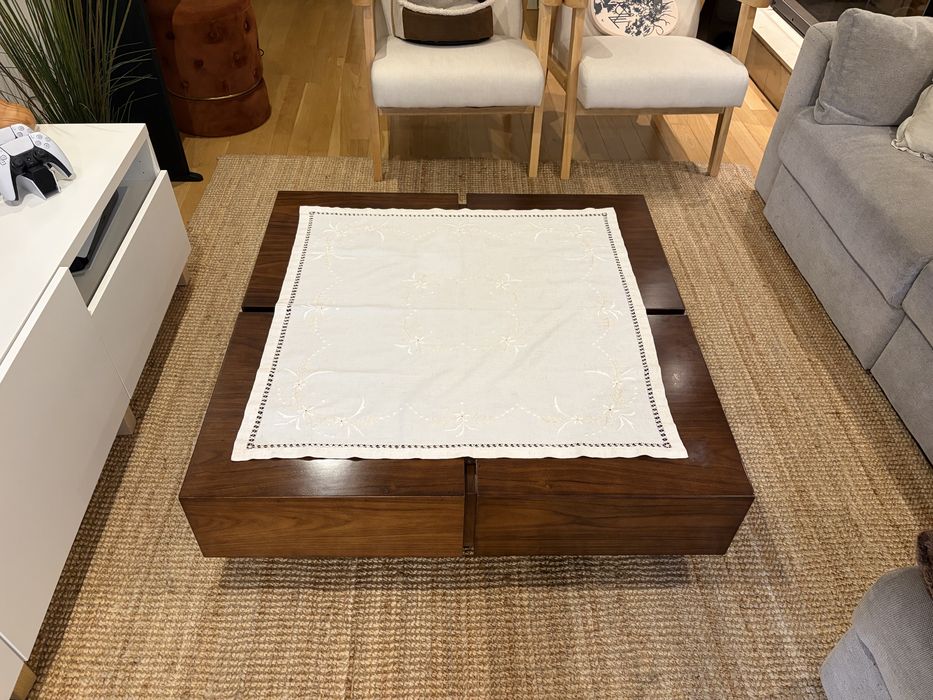 Mesa de centro modular de design moderno em tom nogueira/madeira escura