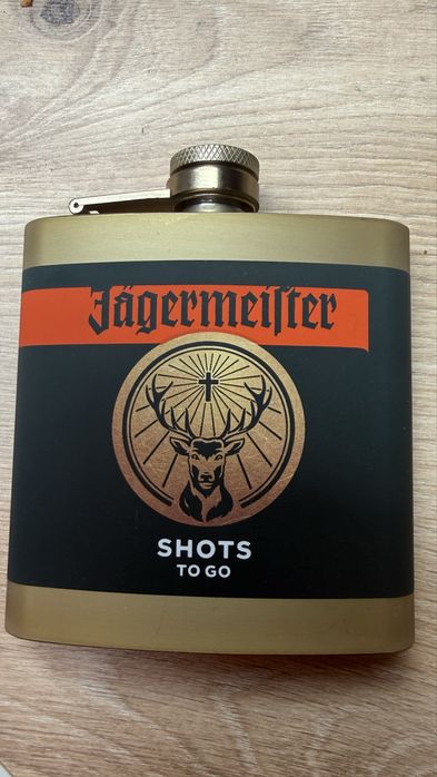 Piersiówka jagermaister