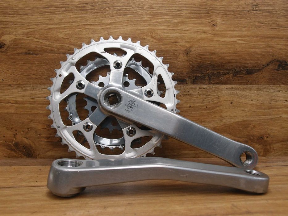 Korba rowerowa White Industries Sugino 20-32-42 T 175 mm