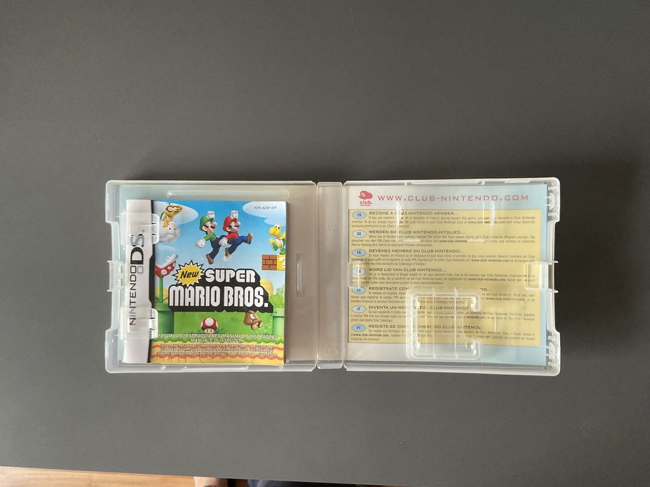 Caixa jogo Super Mario Bros.