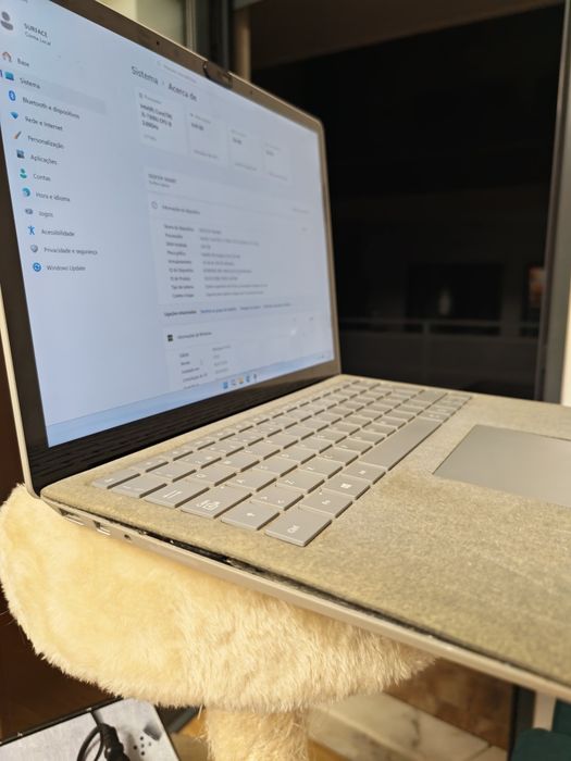 Surface Laptop 1ª Gen (2017) | i5-7300U | 8GB | 256GB SSD | Touch | Win 11 Pro