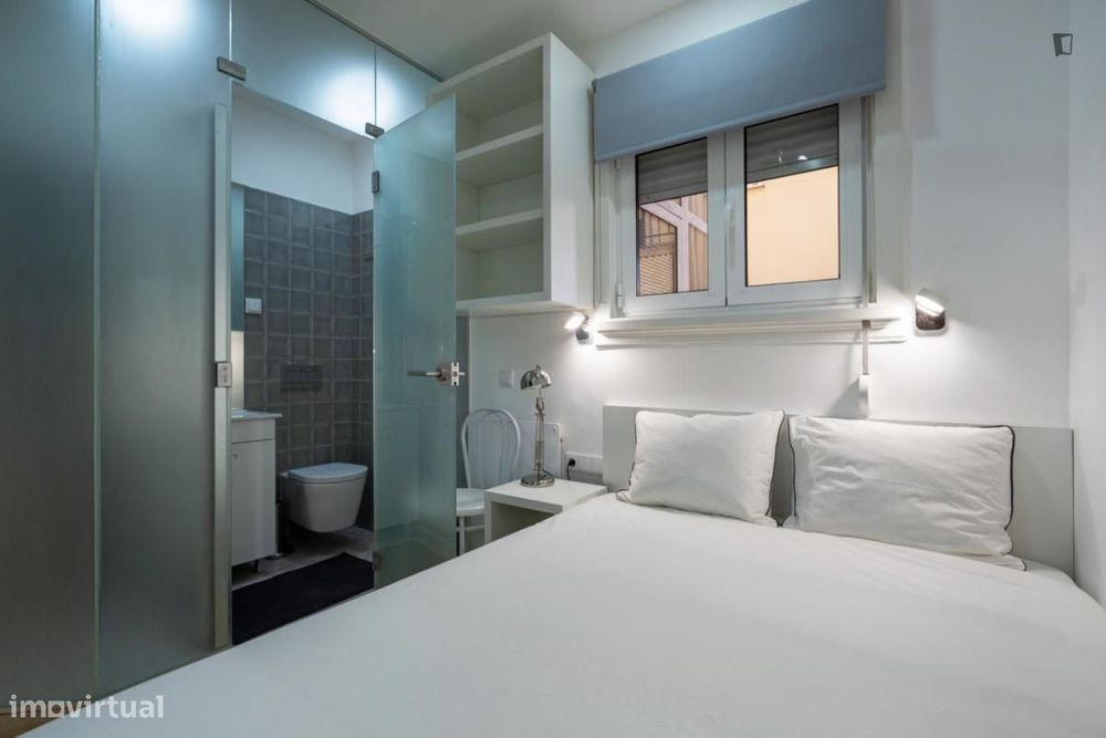 Quarto - localizado em Saldanha Lisbon