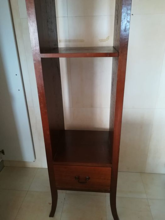 Estante madeira maciça