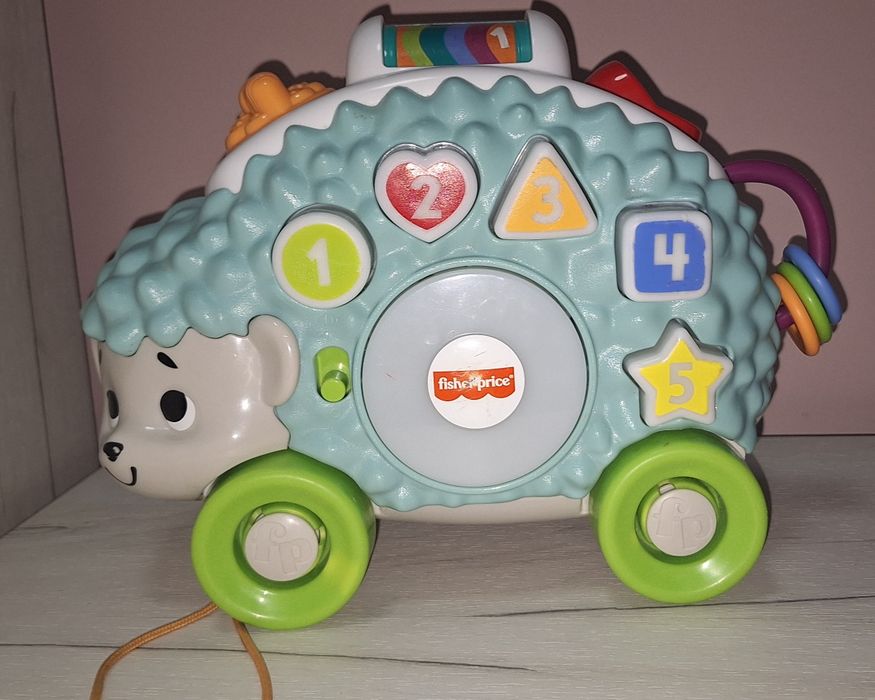Музичний їжачок Fisher-Price російською