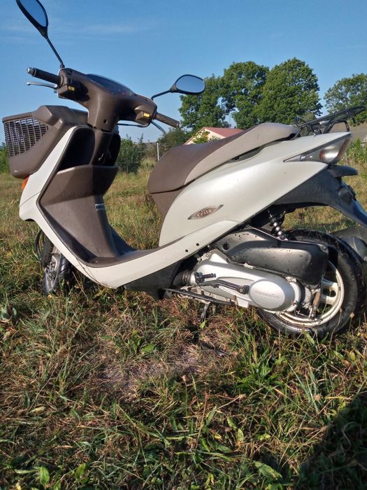 Мопеди скутери продаж