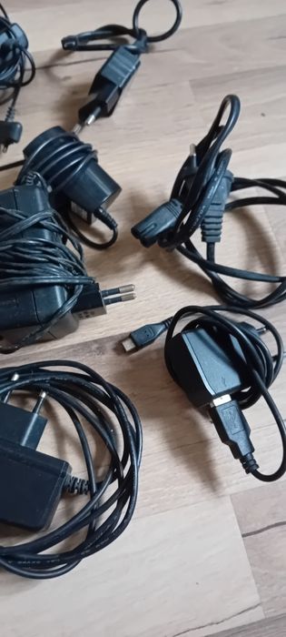Ładowarki do telefonów