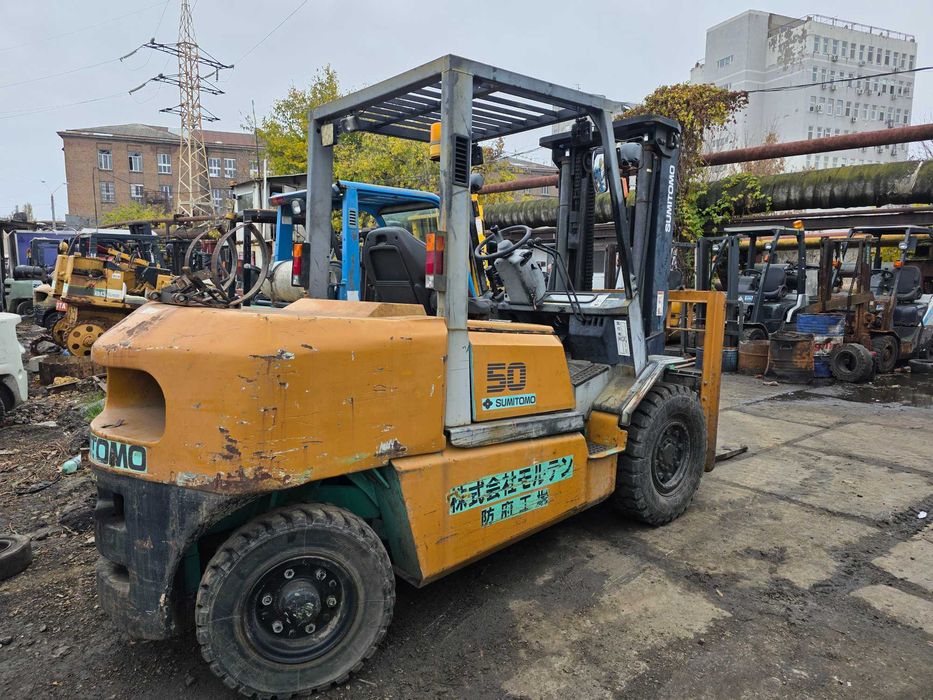 Оренда вилкового навантажувача 5 тон