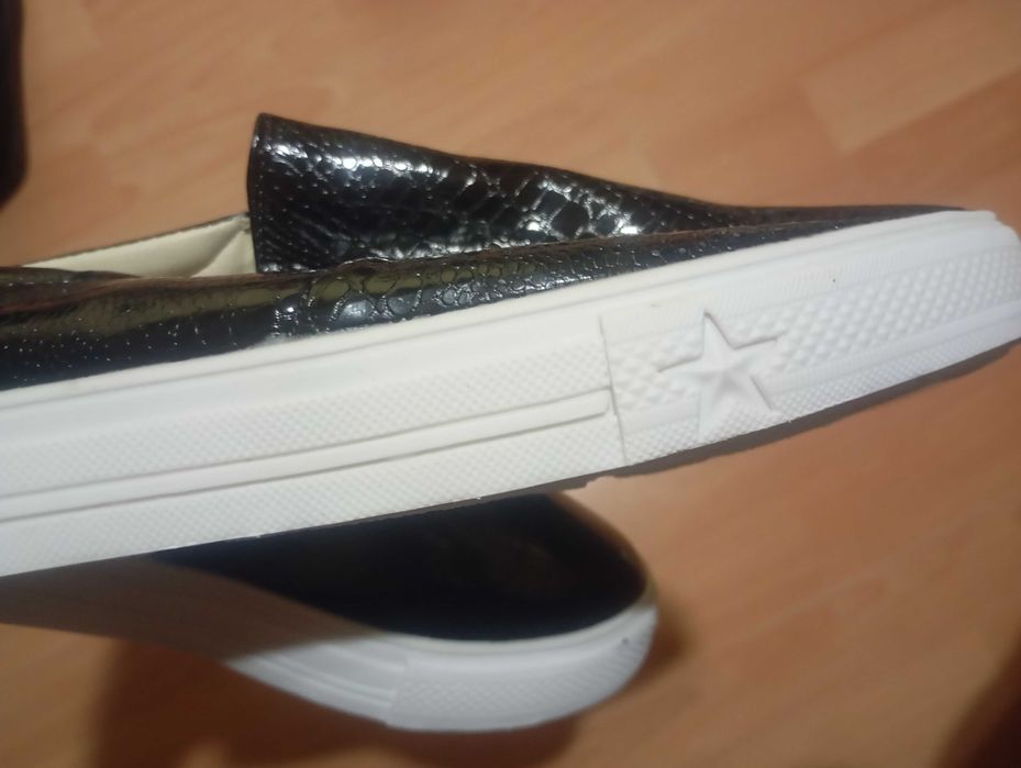 NOWY Balerinki, mokasyny, buty na jesień wiosnę. Rozmiar 40