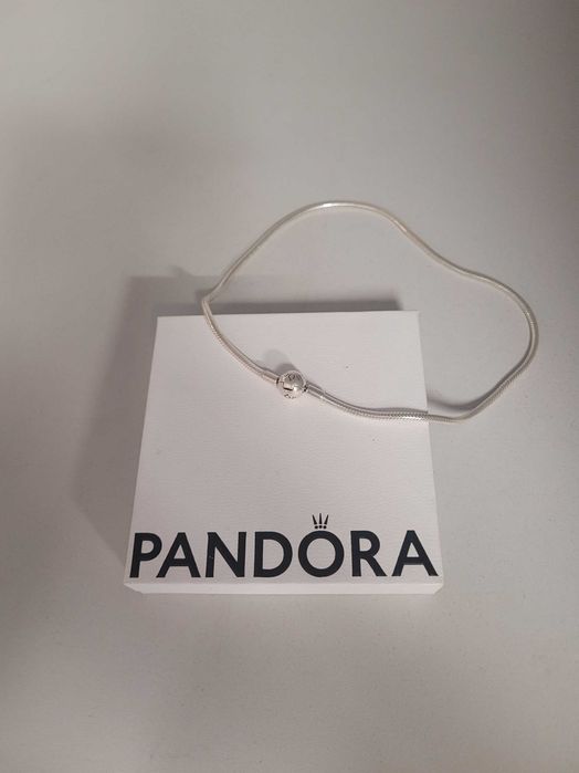 Pandora Naszyjnik o splocie wężykowym z okrągłym zapięciem Srebro Ag 925