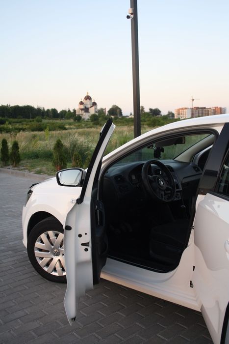 Volkswagen Polo 2011 VIN XW8ZZZ61ZBG022630 фото оголошення 7 з 8