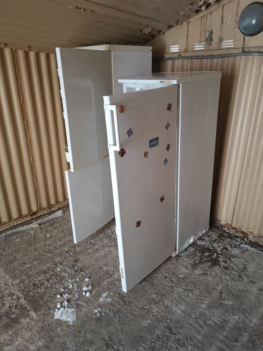 Холодильники б/у  продам