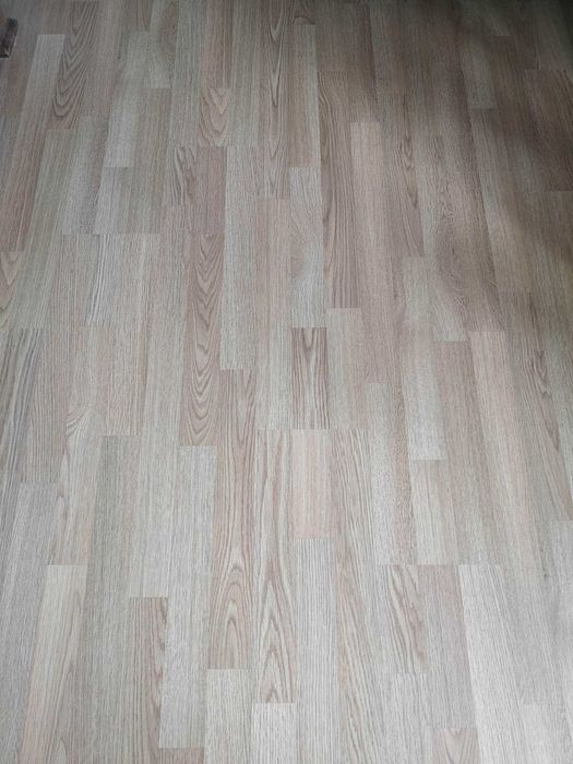 Panele podłogowe laminowane Dąb  AC4 7 mm
