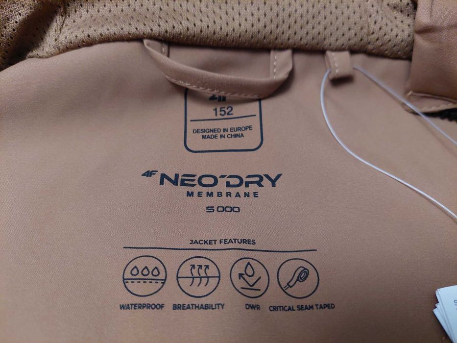 Kurtka trekkingowa chłopięca membrana 5000 4F