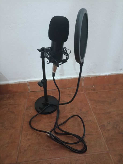 Micro com modificador de voz