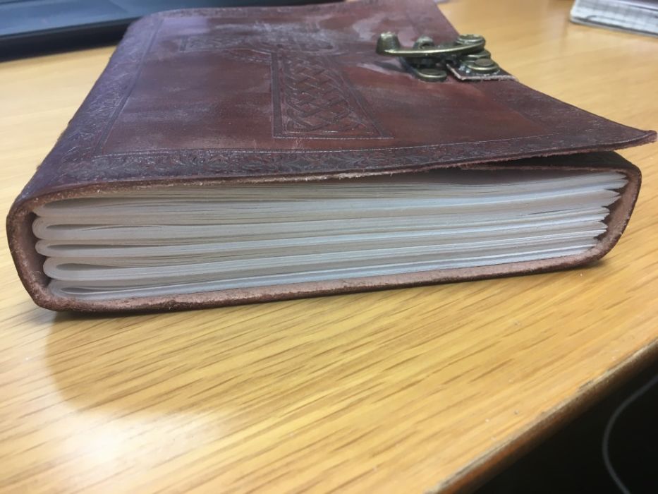 Caderno Artesanal de Couro